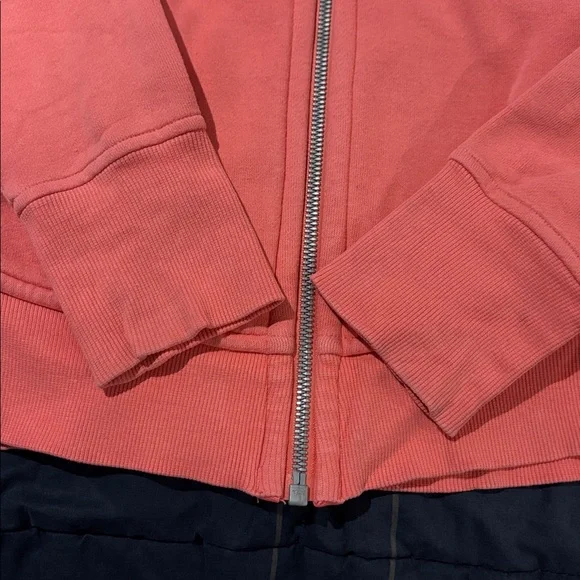 Lululemon Scuba Hoodie *Light Cotton Fleece
Flash Light Tone - size 6 - Picture 8 of 16